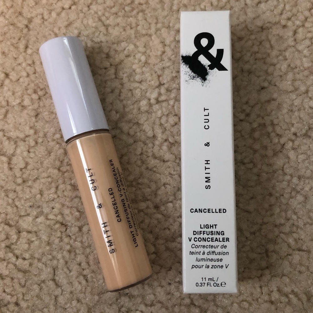 Smith & Cult Light Diffusing V-Concealer - Picture 3 of 4